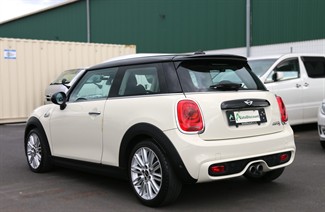 2016 Mini Cooper - Thumbnail