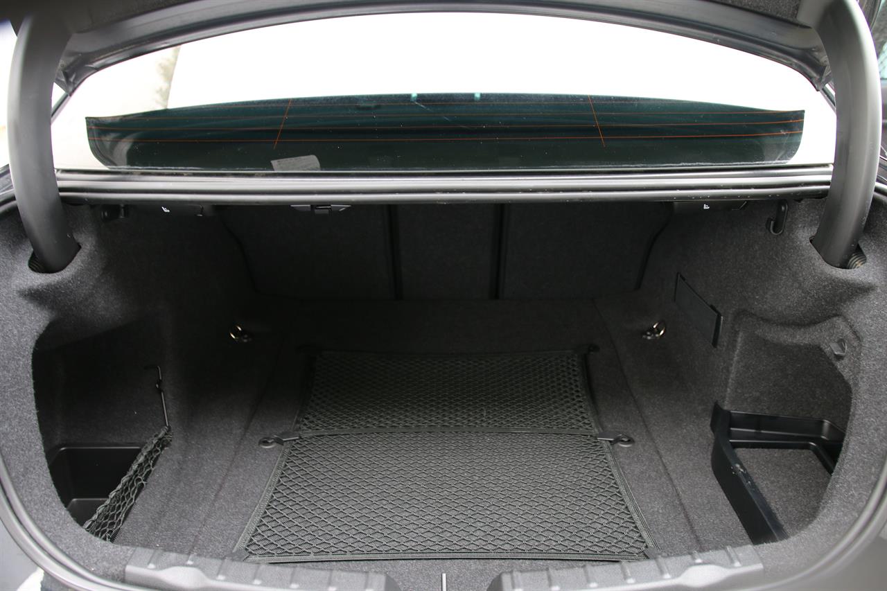 2013 BMW 320i
