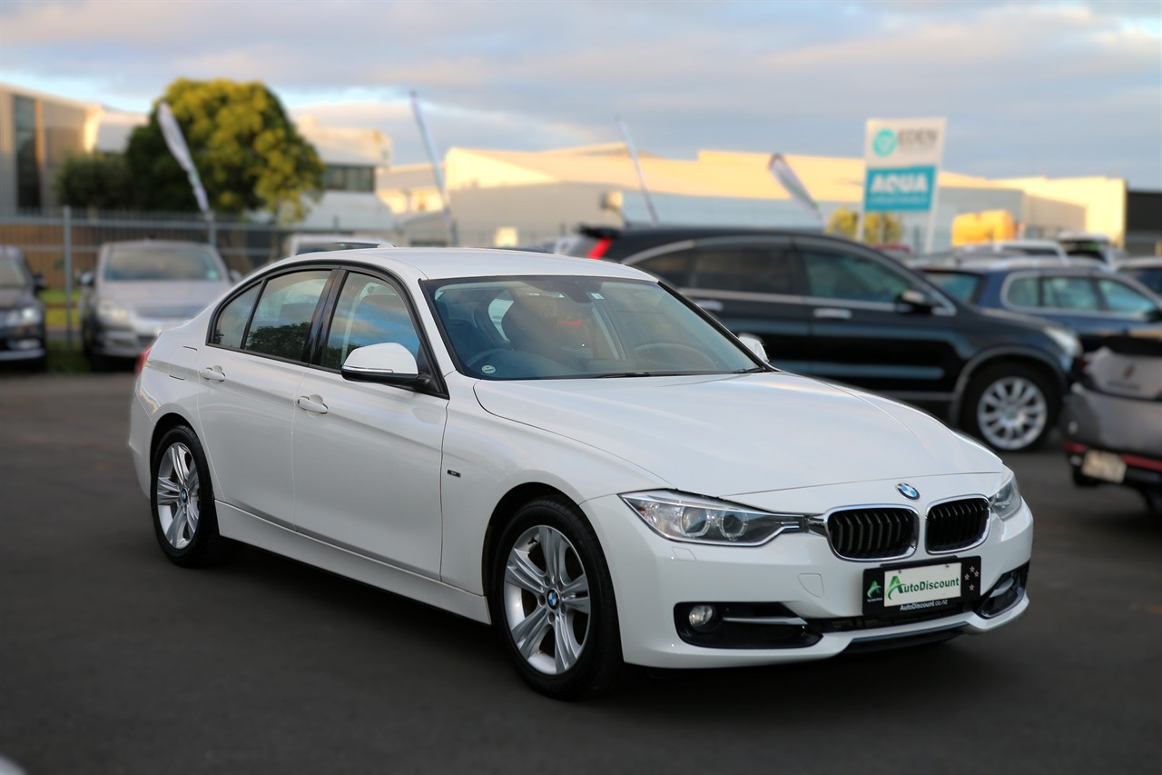 2012 BMW 320i