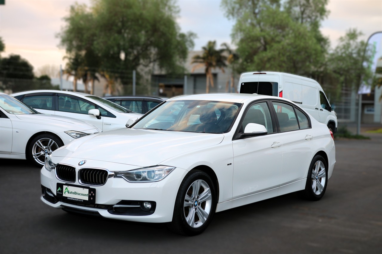 2012 BMW 320i