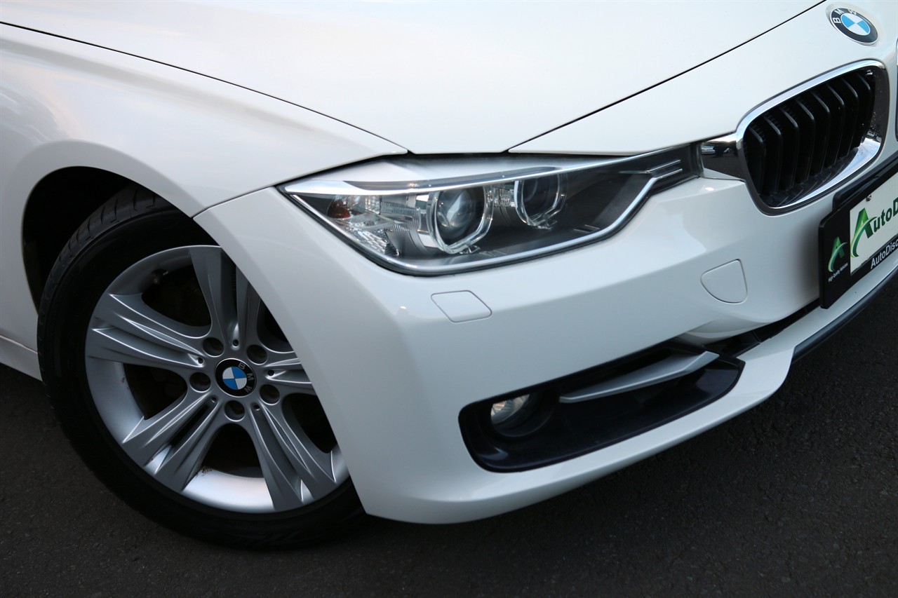 2012 BMW 320i