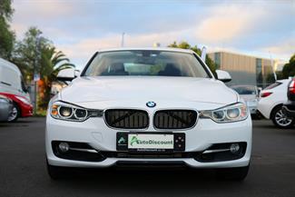 2012 BMW 320i - Thumbnail