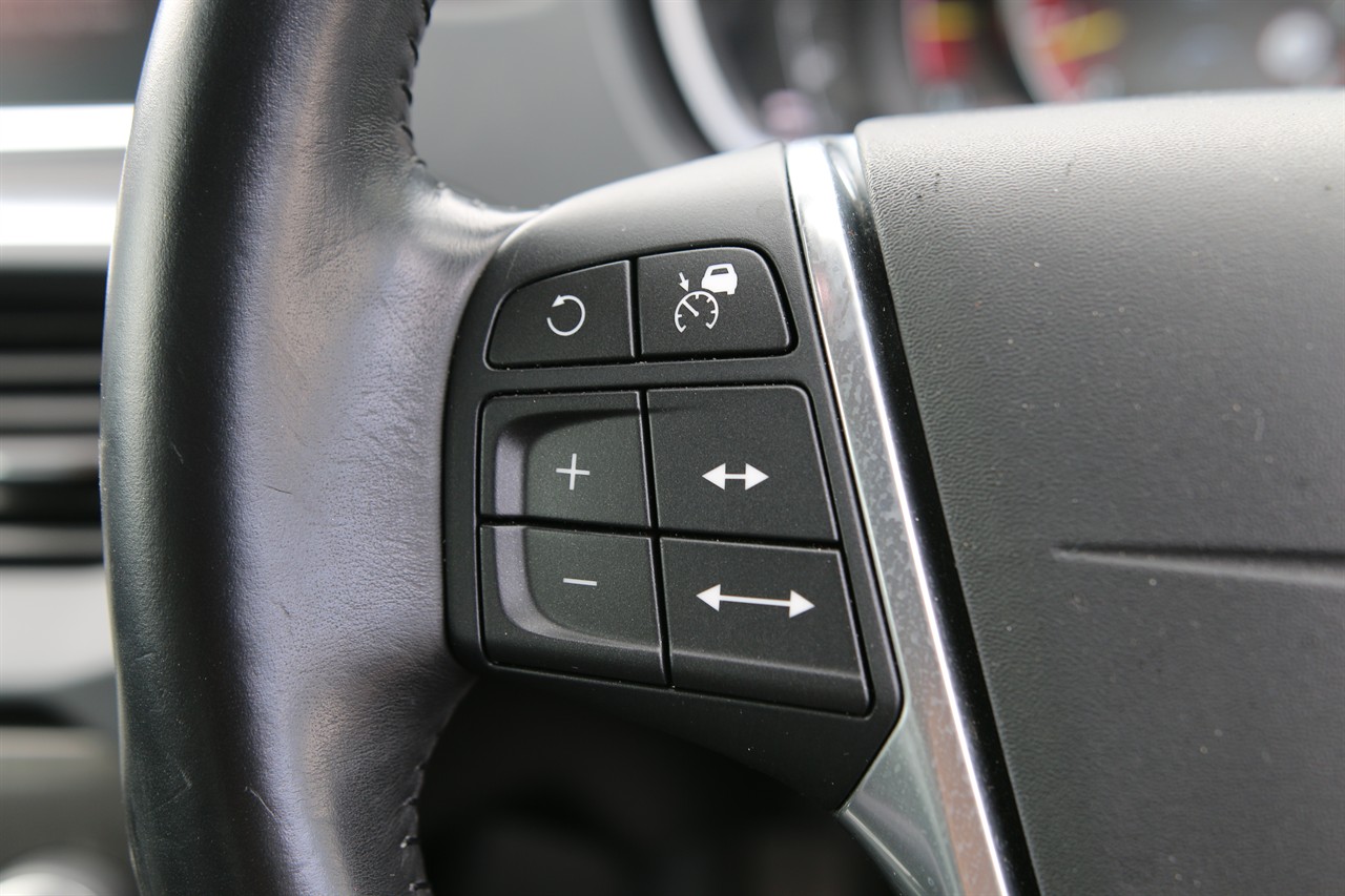 2015 Volvo V40