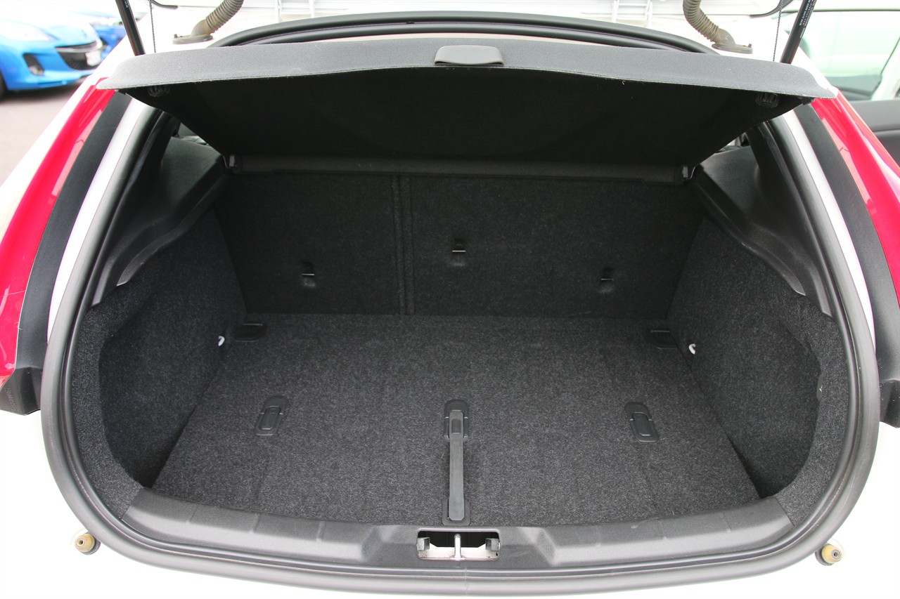 2015 Volvo V40