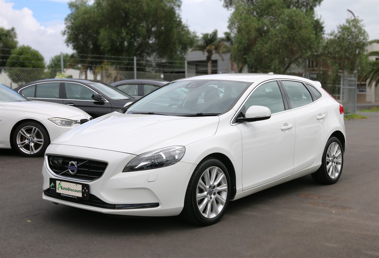 2015 Volvo V40