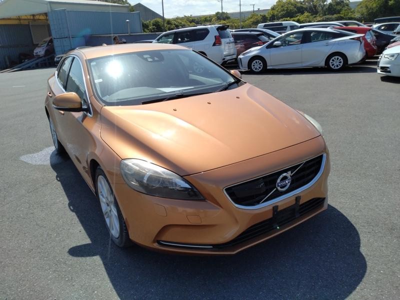 2014 Volvo V40