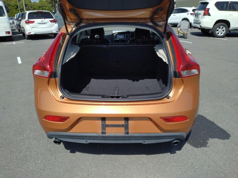 2014 Volvo V40