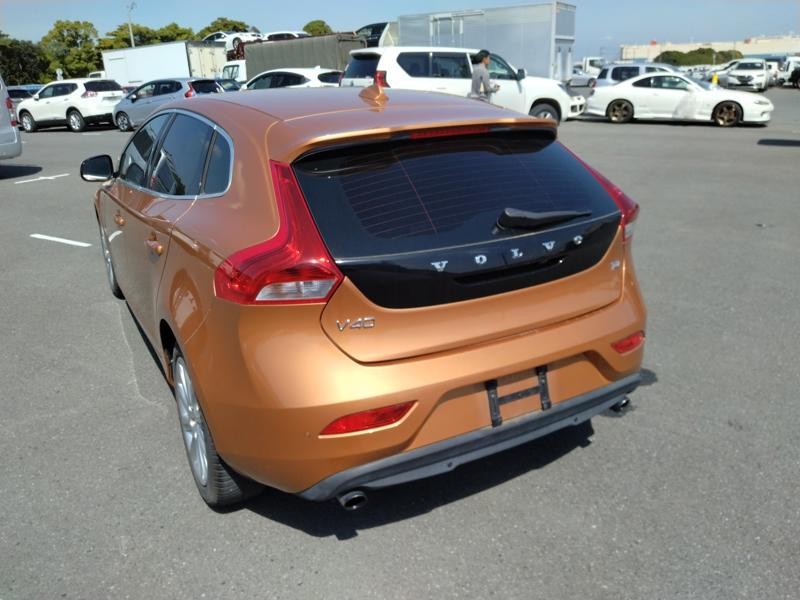 2014 Volvo V40