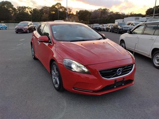 2015 Volvo V40 - Thumbnail