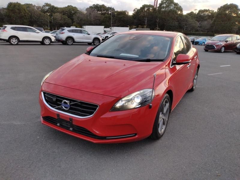 2015 Volvo V40