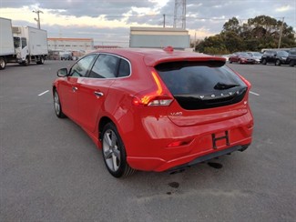 2015 Volvo V40 - Thumbnail