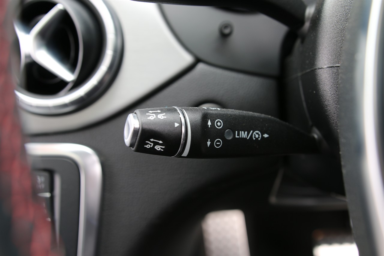 2015 Mercedes-Benz CLA250