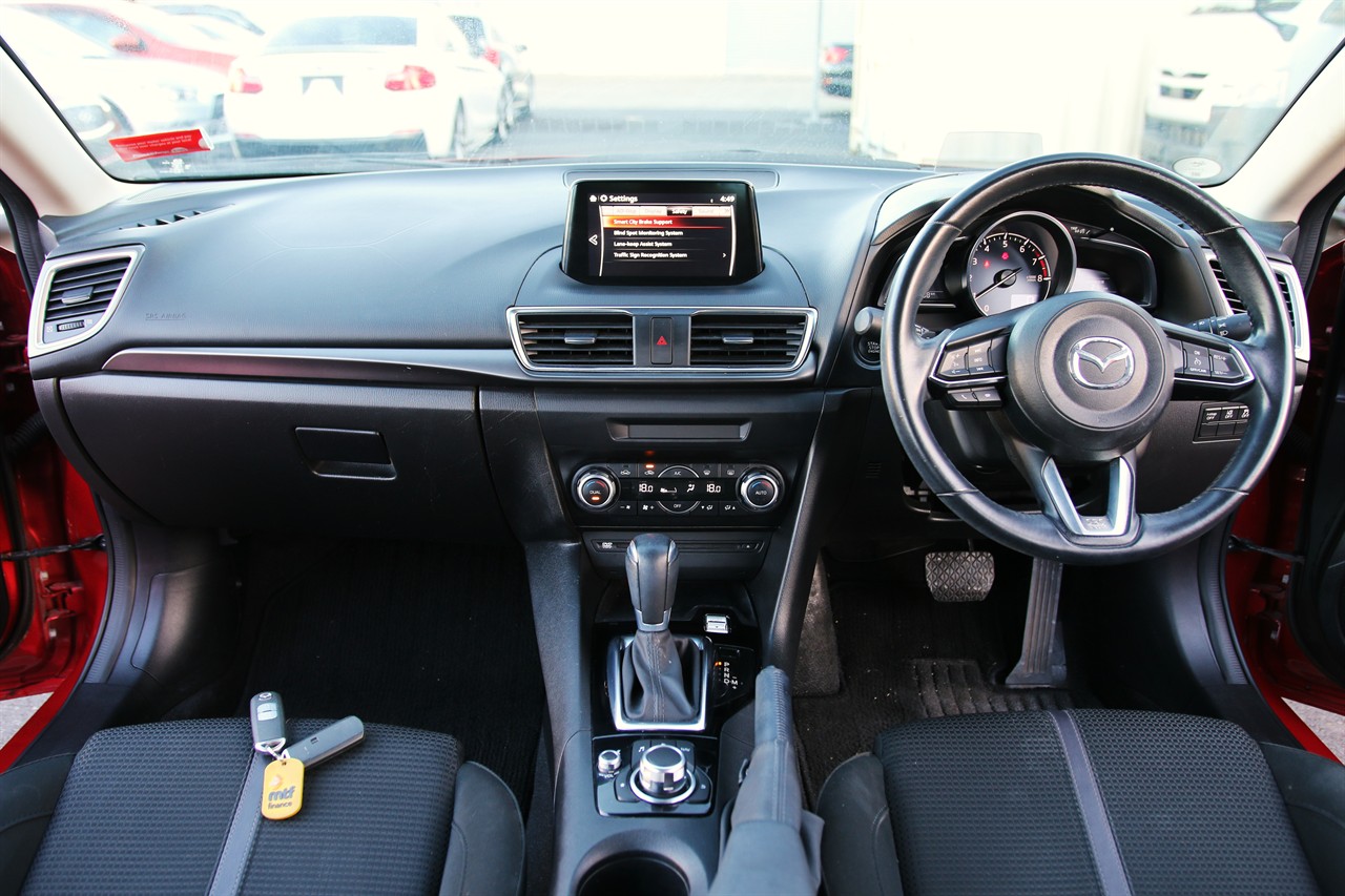 2016 Mazda Axela