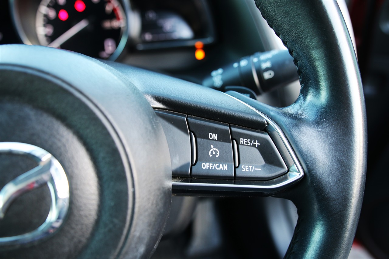 2016 Mazda Axela