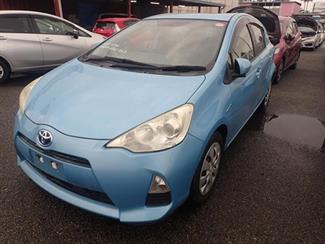2013 Toyota Aqua - Thumbnail