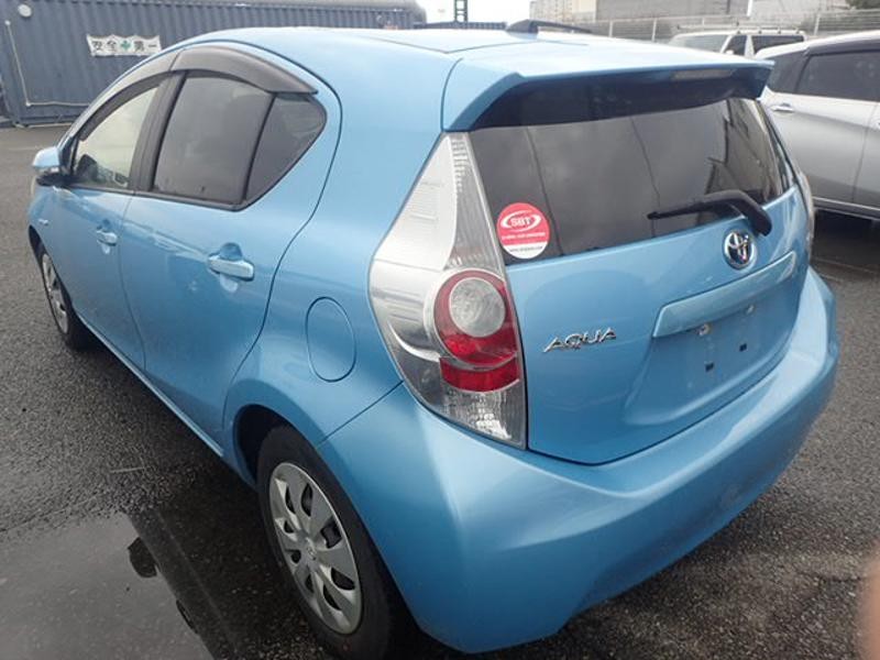 2013 Toyota Aqua