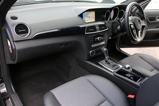 2011 Mercedes-Benz C 200 - Thumbnail