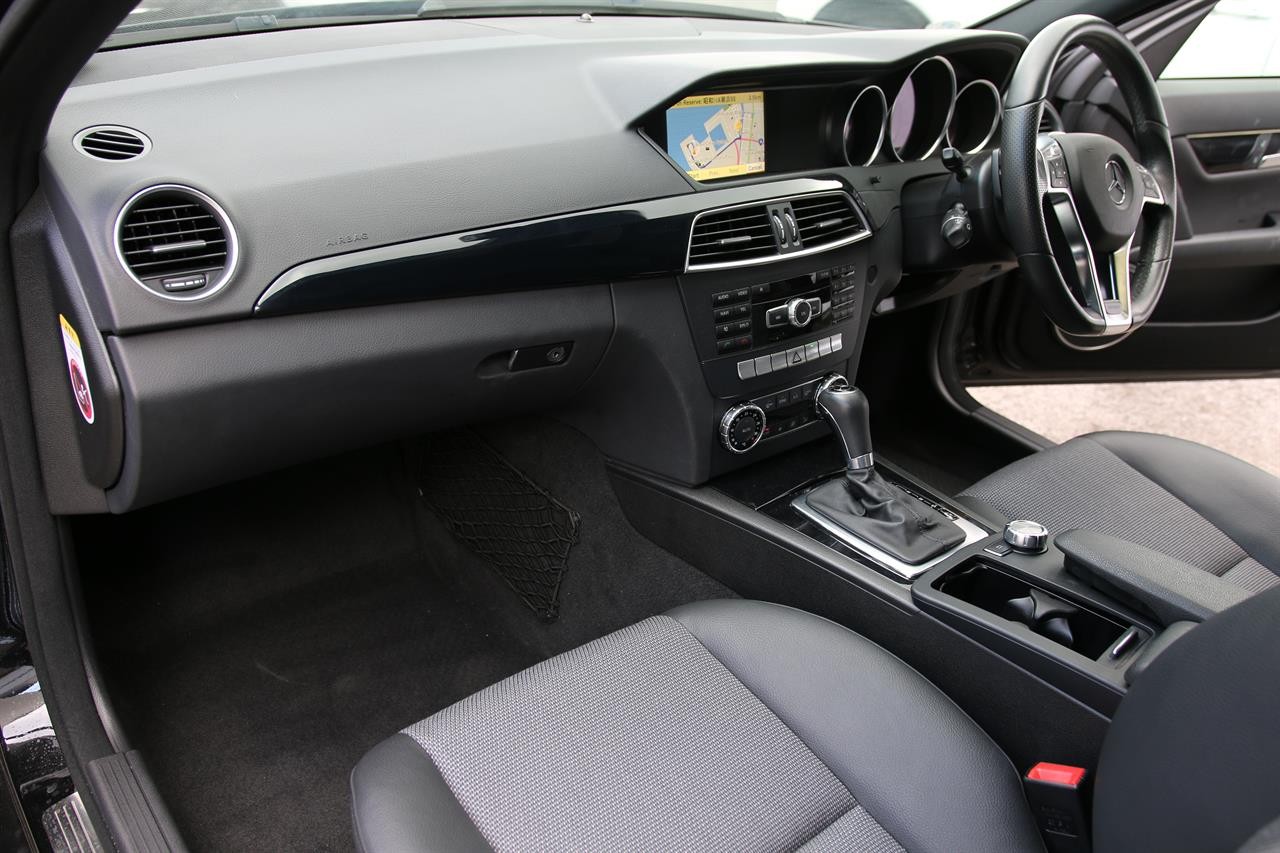 2011 Mercedes-Benz C 200