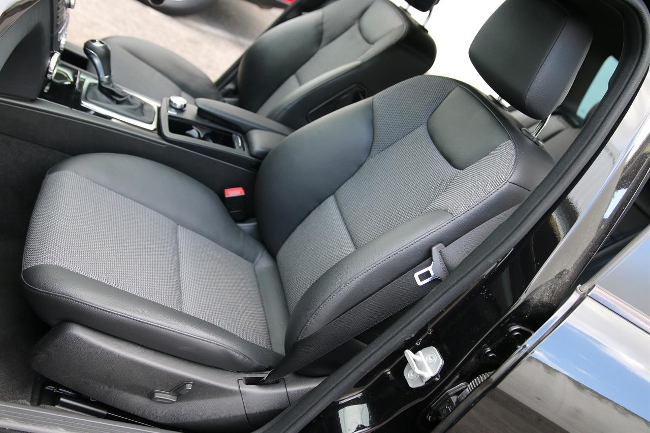 2011 Mercedes-Benz C 200