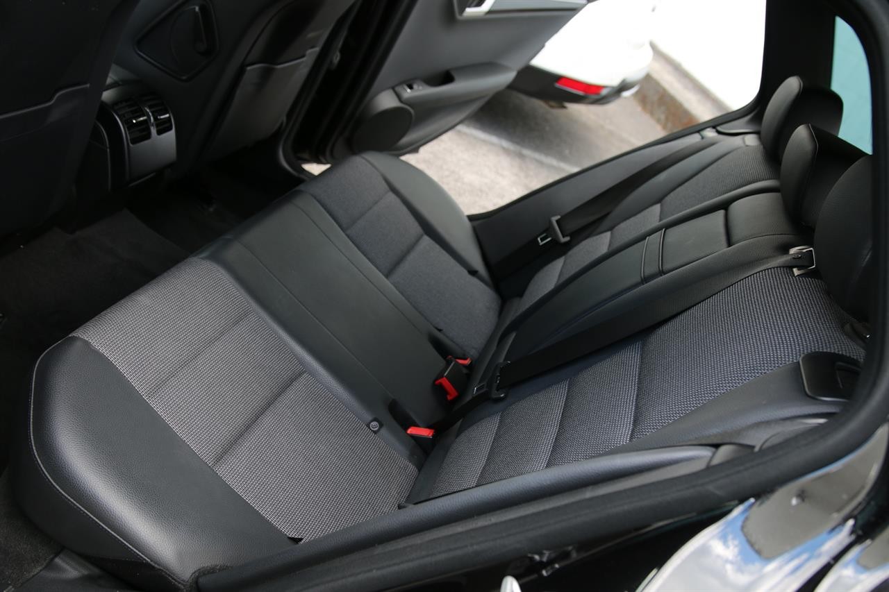 2011 Mercedes-Benz C 200