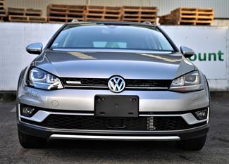 2016 Volkswagen Golf - Thumbnail
