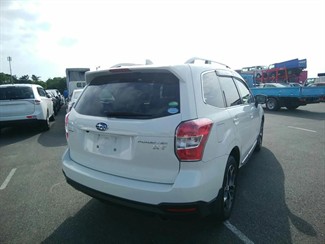 2015 Subaru Forester - Thumbnail
