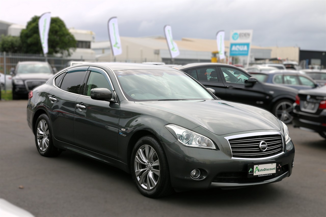 2013 Nissan Fuga