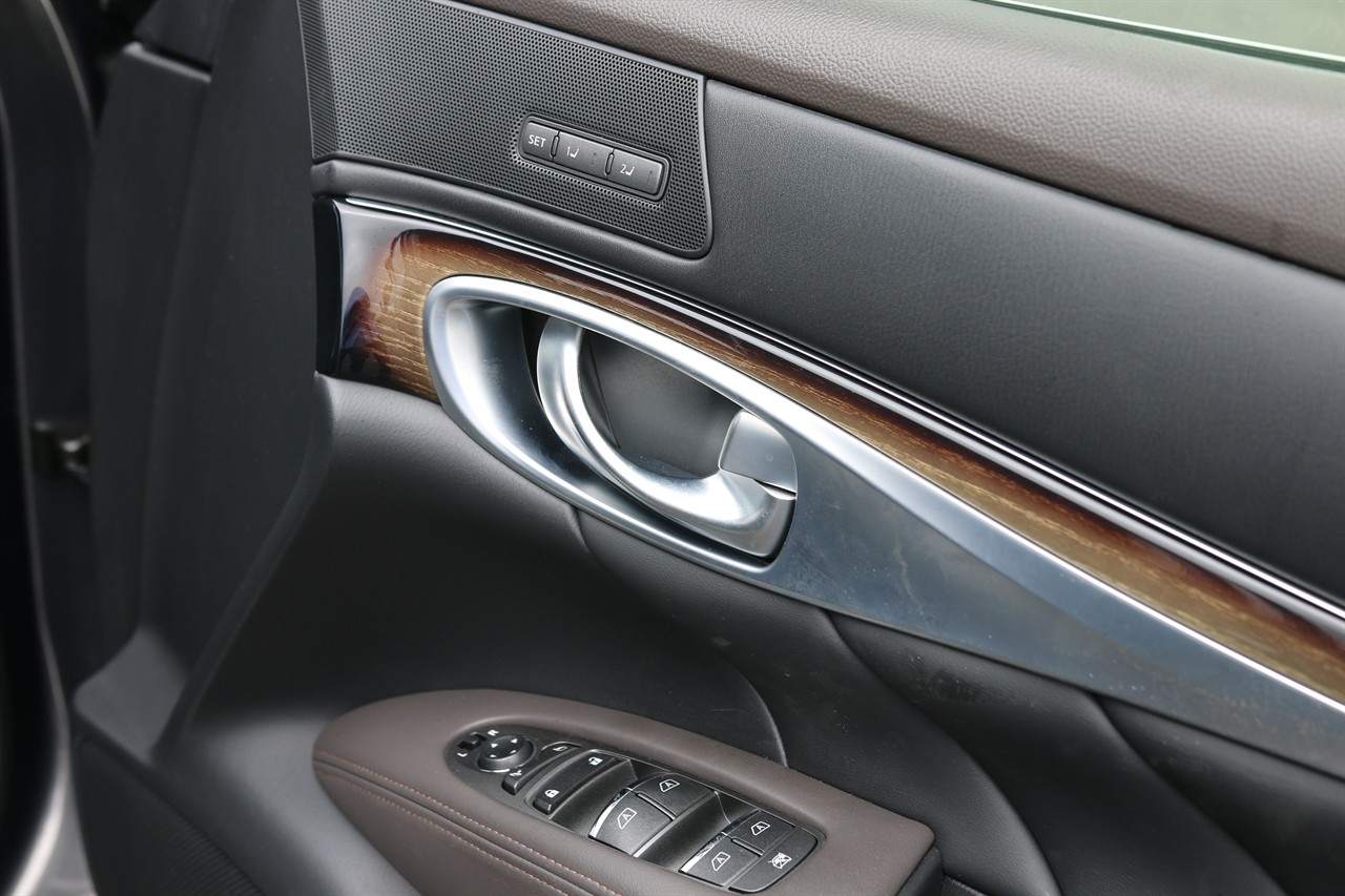 2013 Nissan Fuga