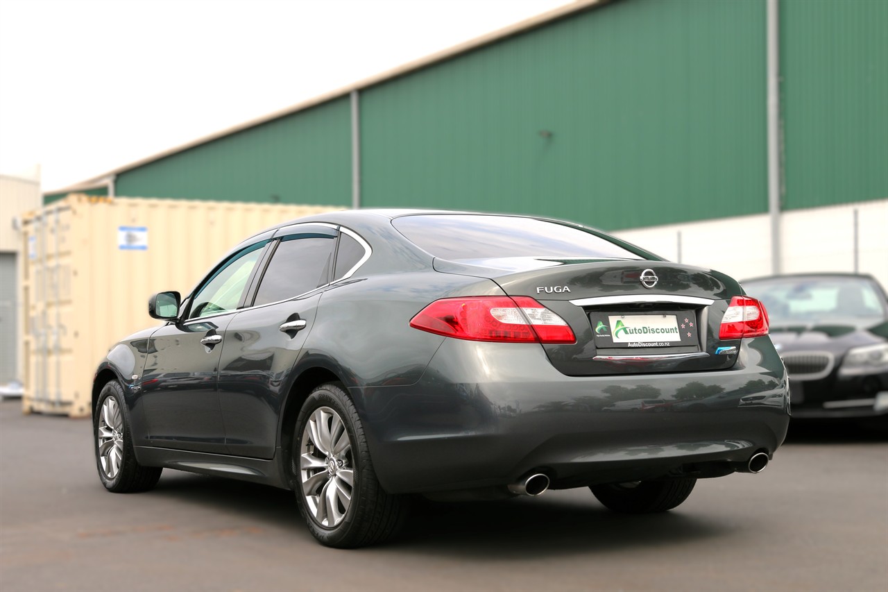 2013 Nissan Fuga