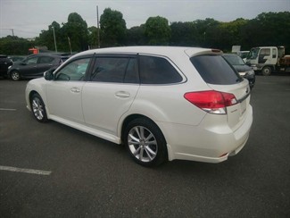 2013 Subaru Legacy - Thumbnail