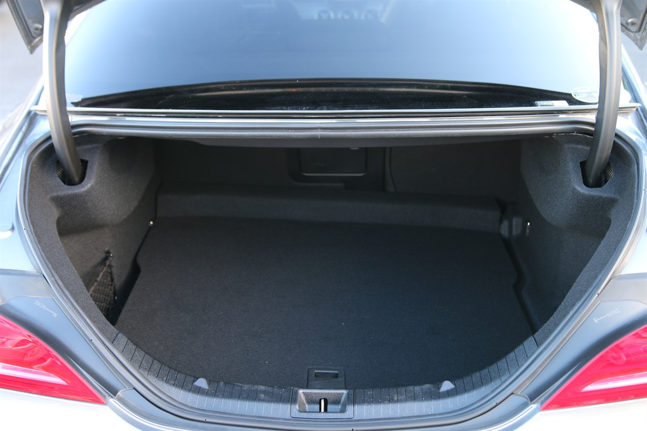 2016 Mercedes-Benz CLA250