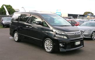 2013 Toyota Vellfire