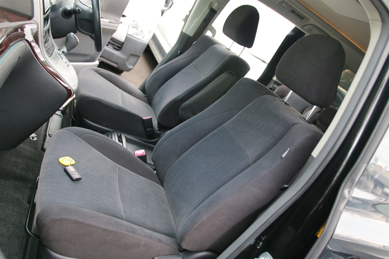 2013 Toyota Vellfire