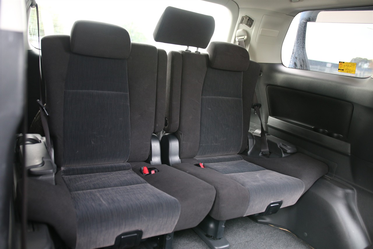 2013 Toyota Vellfire