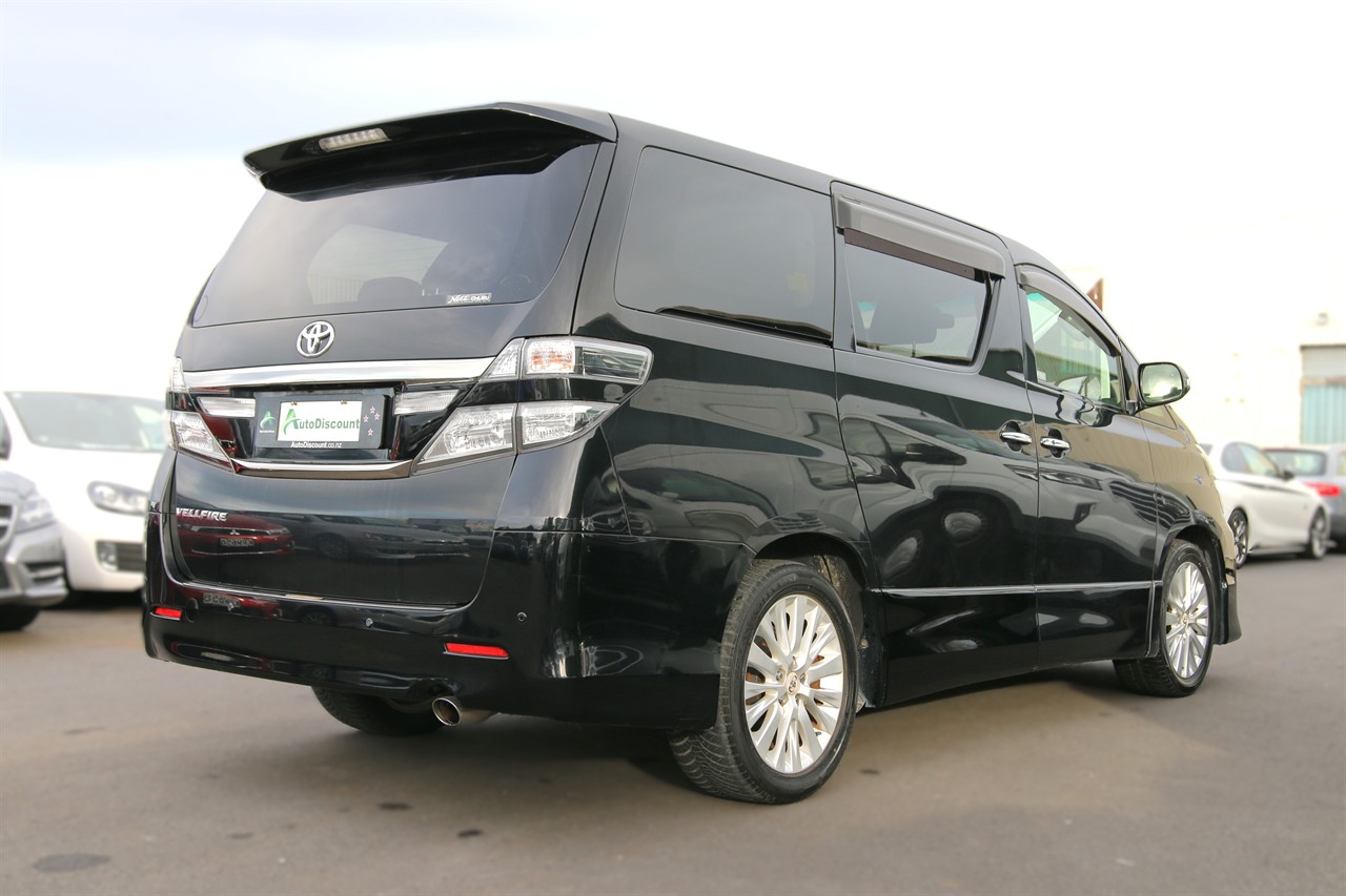 2013 Toyota Vellfire