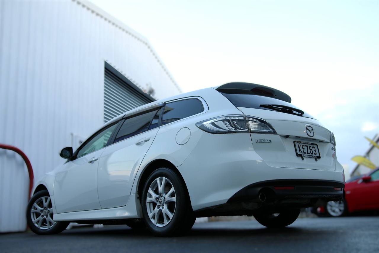 2011 Mazda Atenza