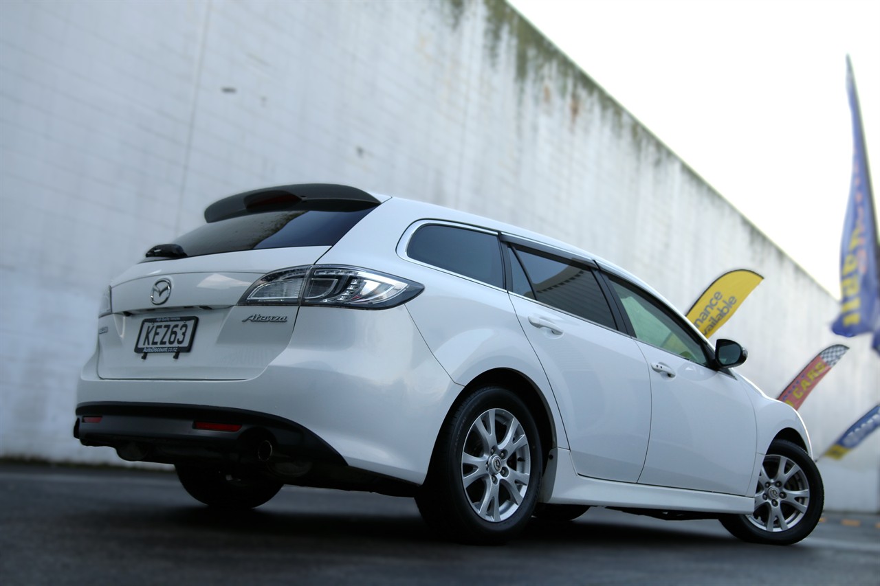 2011 Mazda Atenza