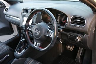 2013 Volkswagen Golf - Thumbnail