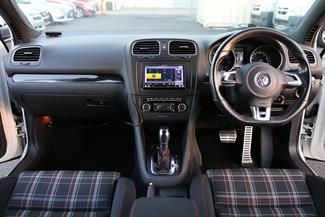 2013 Volkswagen Golf - Thumbnail