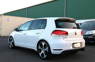 2013 Volkswagen Golf - Thumbnail