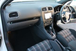 2013 Volkswagen Golf - Thumbnail