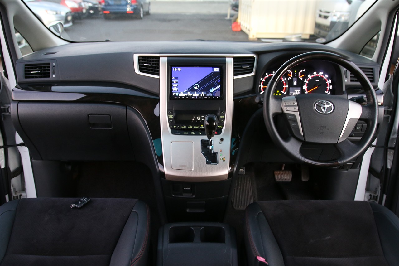 2013 Toyota Vellfire
