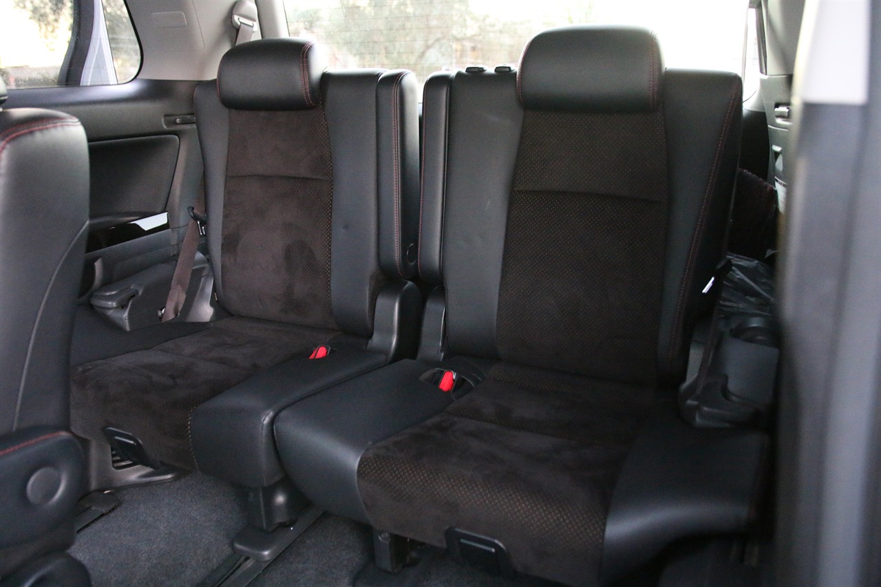 2013 Toyota Vellfire