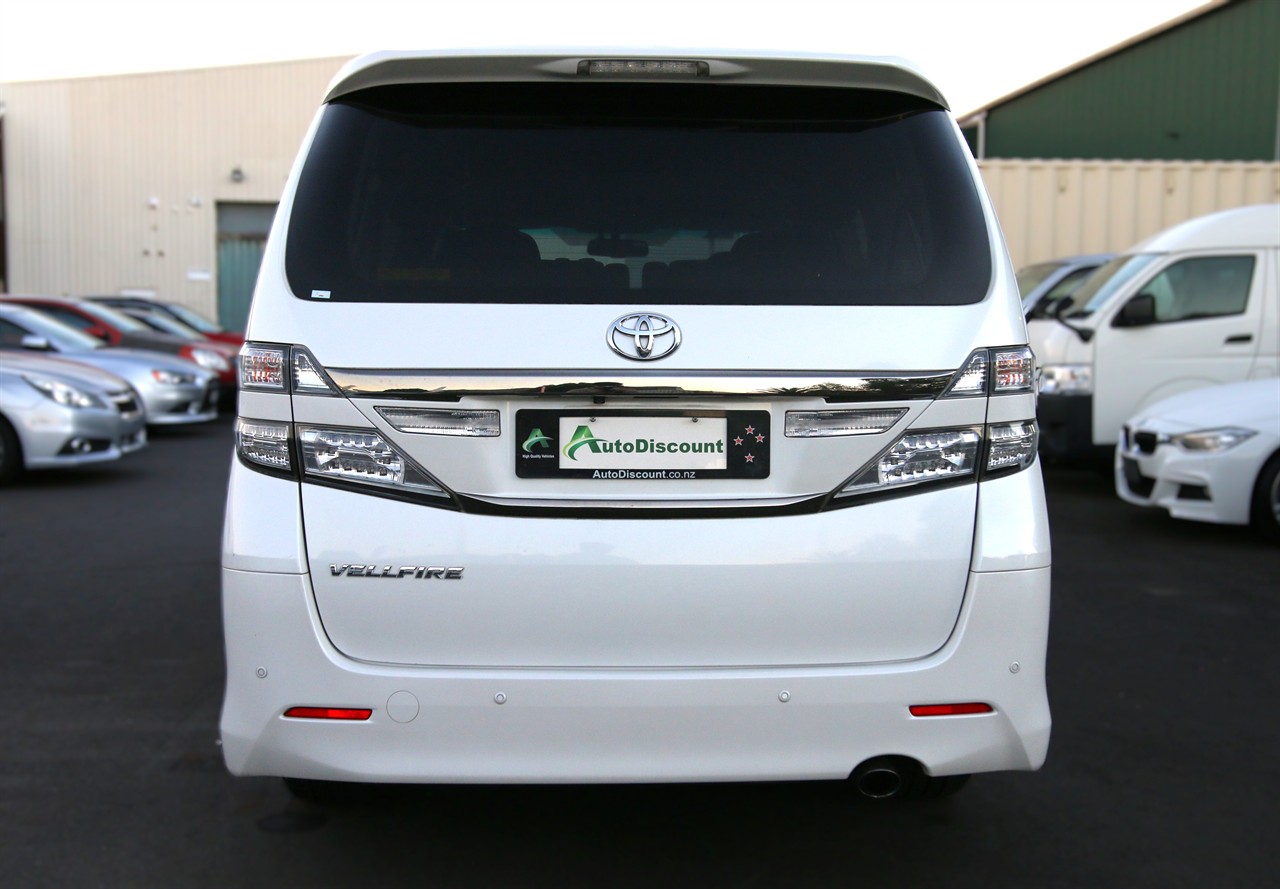 2013 Toyota Vellfire