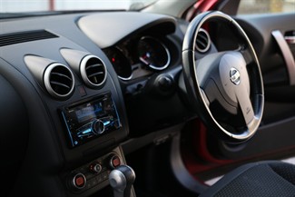 2010 Nissan Dualis - Thumbnail