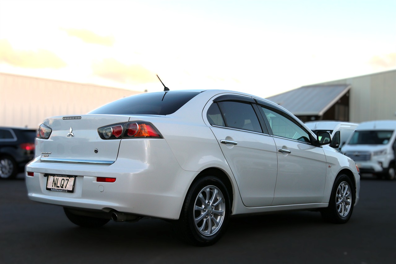 2011 Mitsubishi Galant