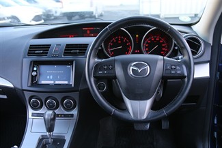 2010 Mazda Axela - Thumbnail