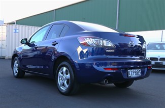 2010 Mazda Axela - Thumbnail