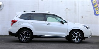 2015 Subaru Forester - Thumbnail