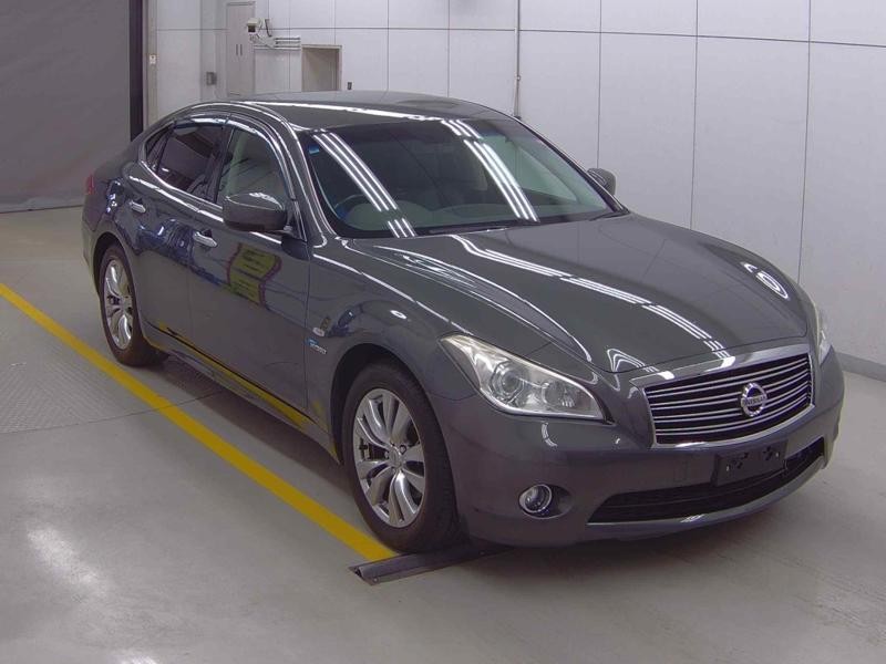 2013 Nissan Fuga